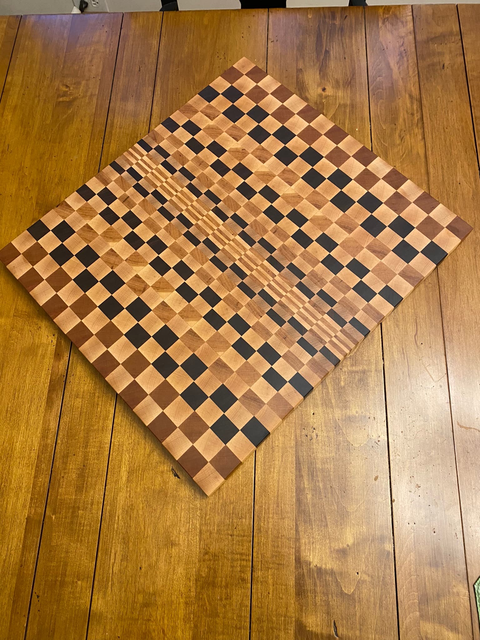 Optical Illusion End Grain Board - Image 1